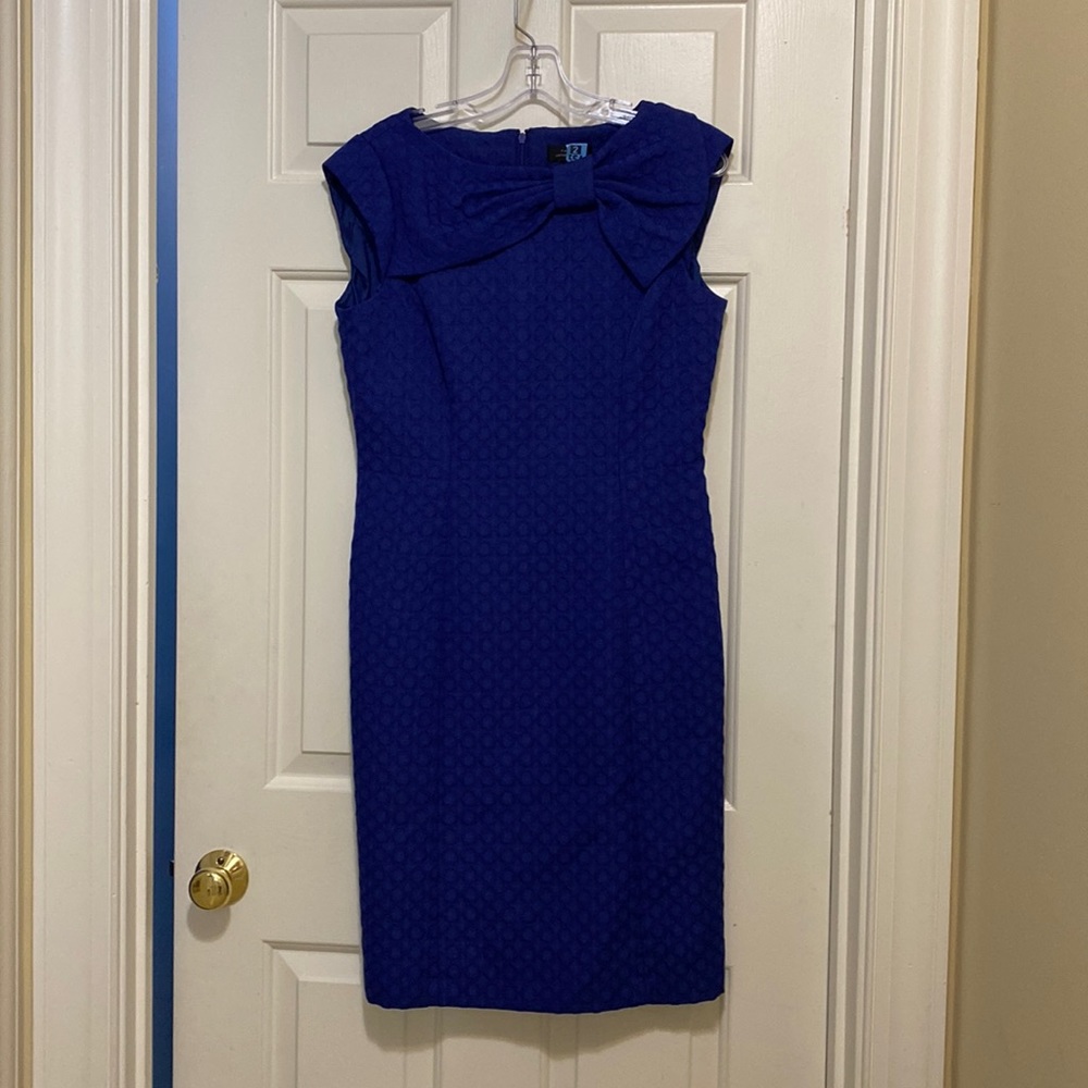 Tahari Navy blue classy dress